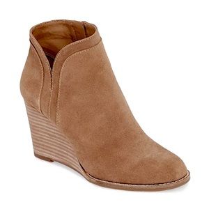 Lucky Brand Yimina Brown Suede Wedge Booties